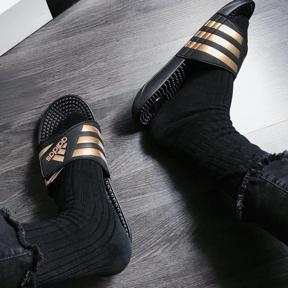 ADIDAS • Adissage Slide Sandals from Finish Line Includes Box - Picture 2 of 16
